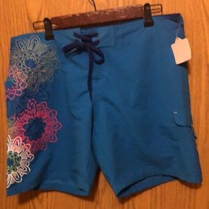 BNWT board shorts body Glove
